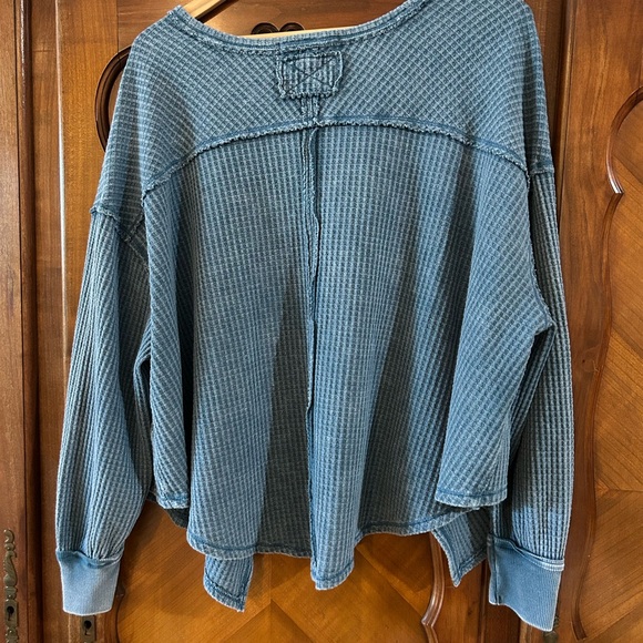 We The Free Caroline Thermal Blue V-Neck Size XS - Picture 5 of 6